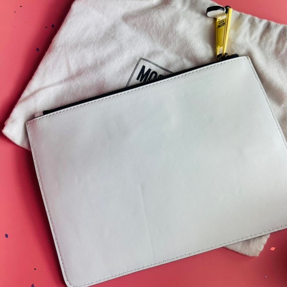 Authentic Moschino clutch - Picture 5 of 5